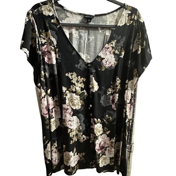 torrid Tops - Torrid size 2 (2X) black floral v neck back lacing short sleeve button front top